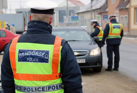 Három esetben is ittas sofőrrel szemben intézkedtek a rendőrök hétfőn